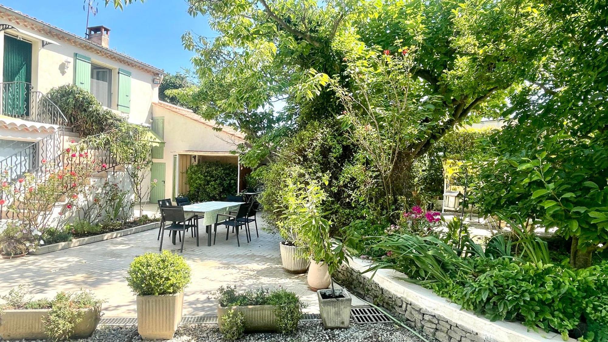 Rendez-Vous Avec Les Cigales - Gite 6 Personnes 100M2 - Piscine Privee - Climatisation Cheval-Blanc Exterior foto